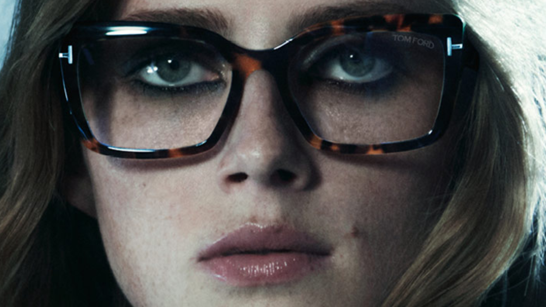 How to Style Your Sunglasses for Every Occasion: The Ultimate Guide